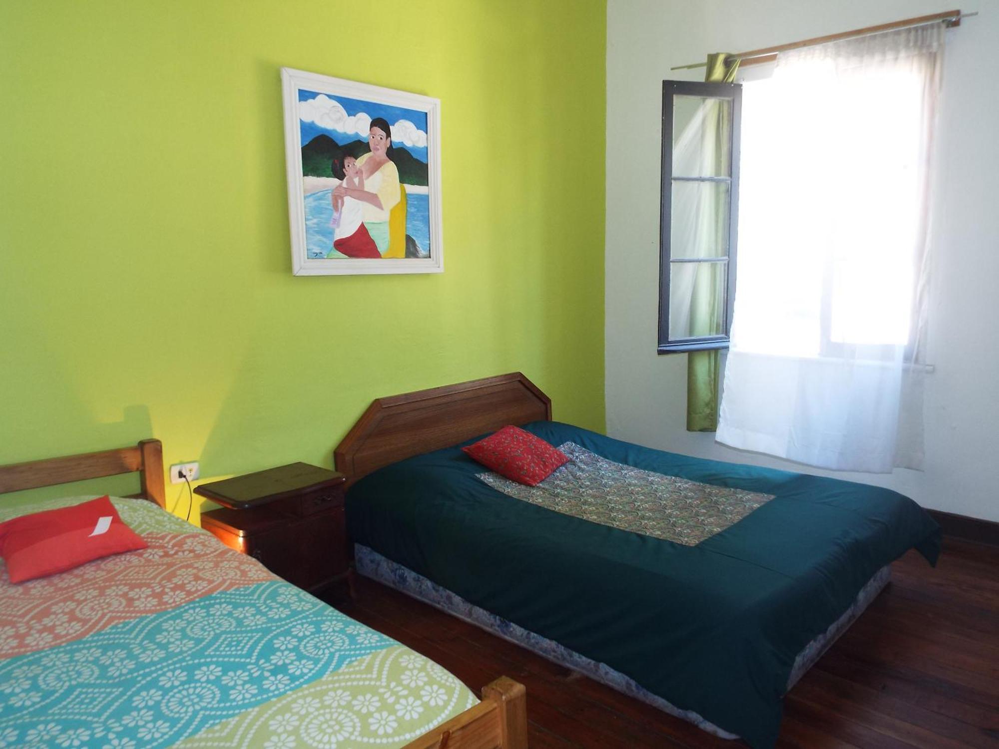 Hostal Casa Verde Limon 발파라이소 객실 사진