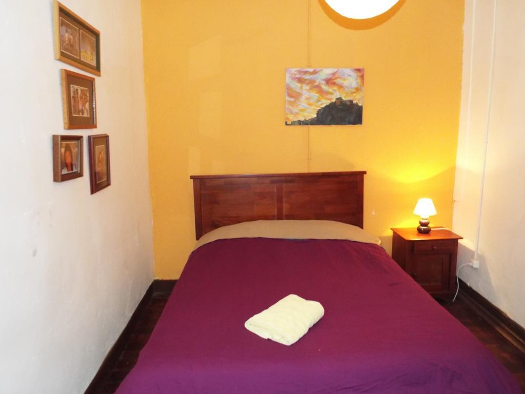 Hostal Casa Verde Limon 발파라이소 객실 사진