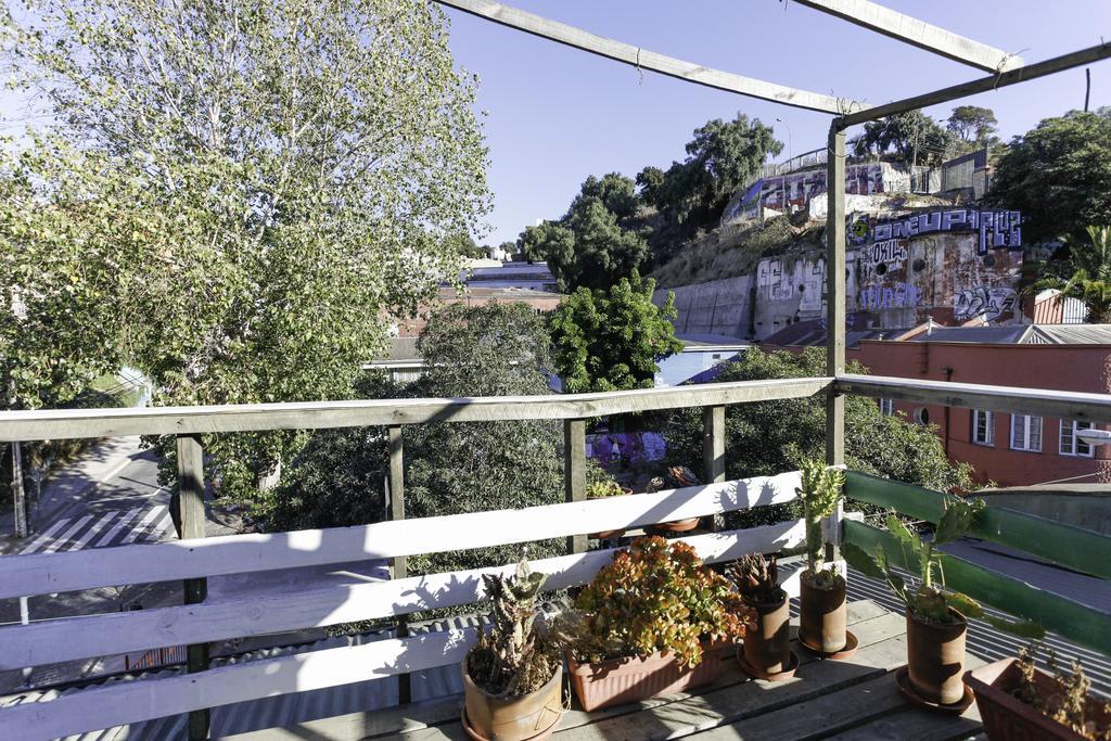 Hostal Casa Verde Limon 발파라이소 외부 사진