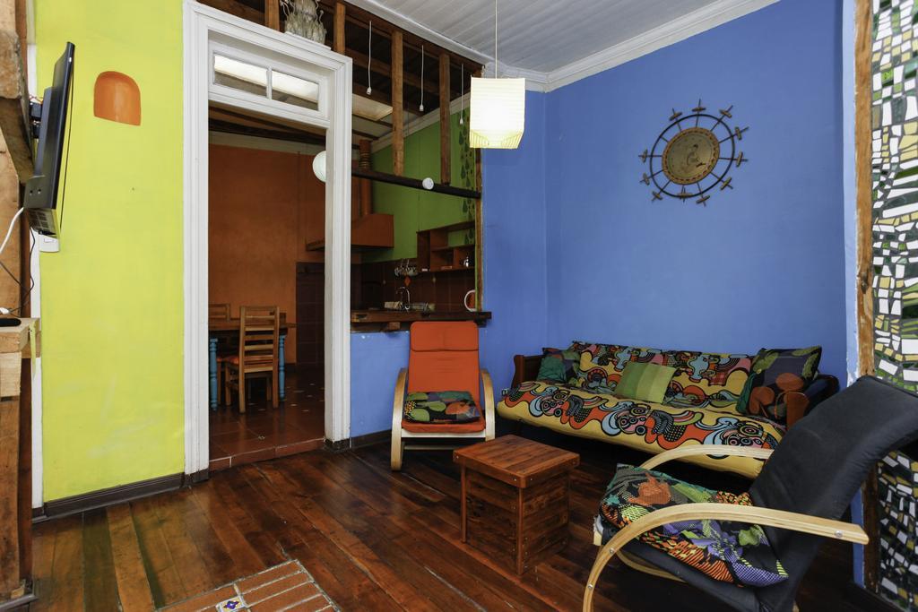 Hostal Casa Verde Limon 발파라이소 외부 사진