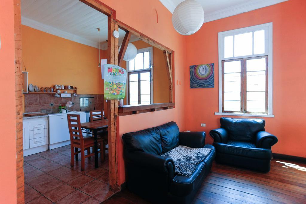 Hostal Casa Verde Limon 발파라이소 외부 사진