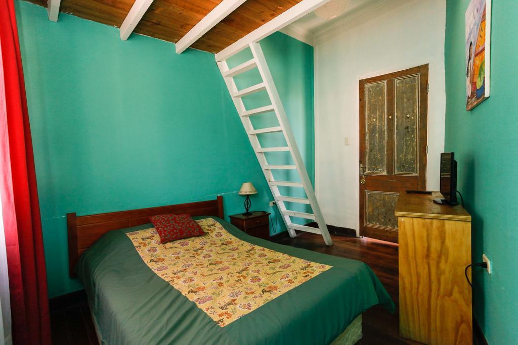 Hostal Casa Verde Limon 발파라이소 외부 사진