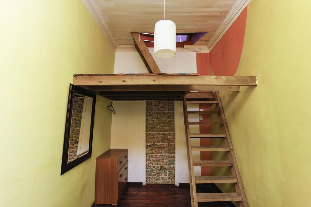 Hostal Casa Verde Limon 발파라이소 외부 사진