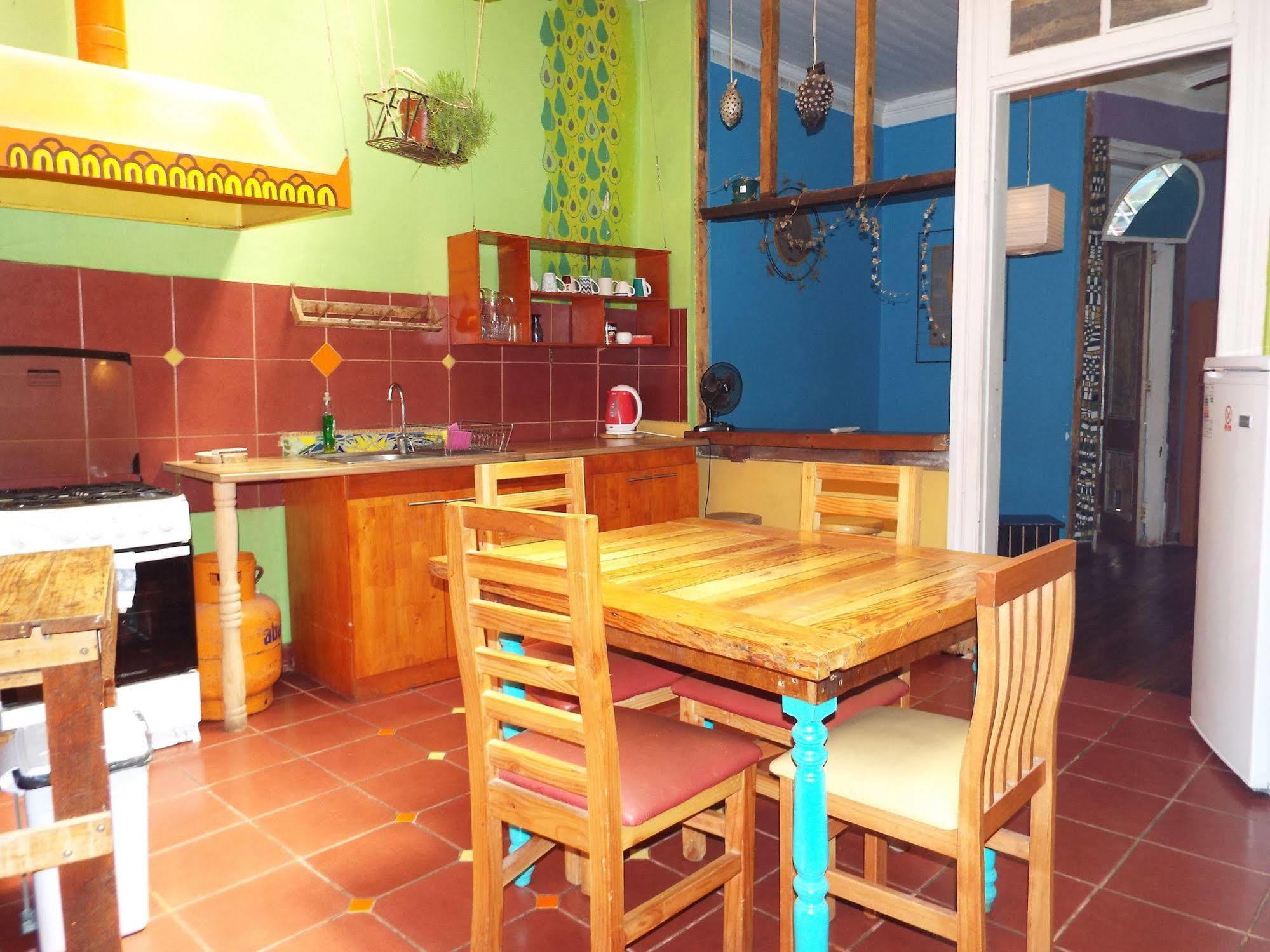 Hostal Casa Verde Limon 발파라이소 외부 사진