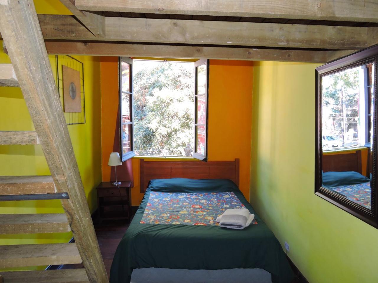 Hostal Casa Verde Limon 발파라이소 외부 사진
